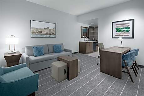 2 Queen Bed 2 Room Premuim Suite-Riverview
