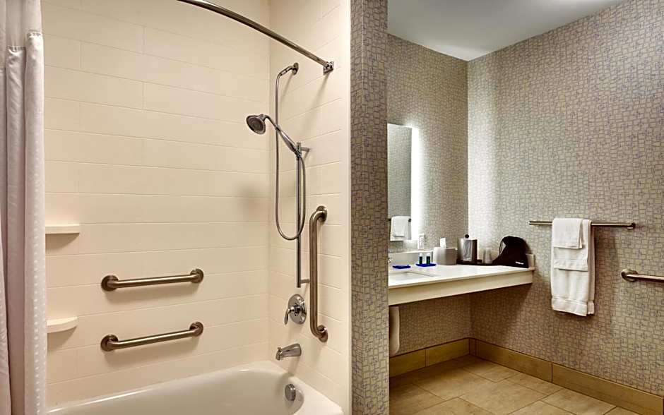 Holiday Inn Express & Suites El Paso I-10 East By IHG