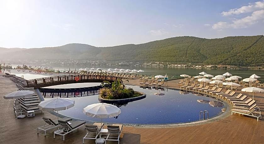 Titanic Luxury Collection Bodrum