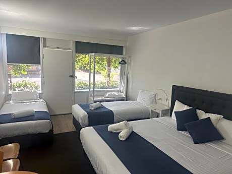 Family Room (Non Pet Friendly Room)