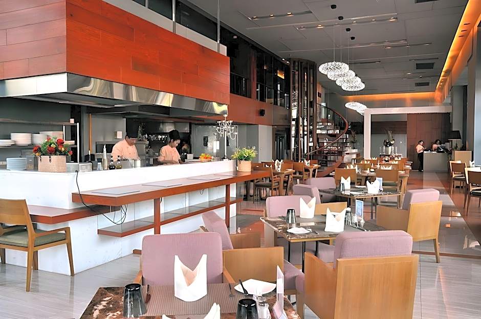 Summit Windmill Golf Residence