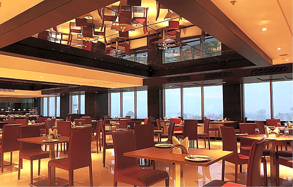 Hotel Joy Inn & Suites