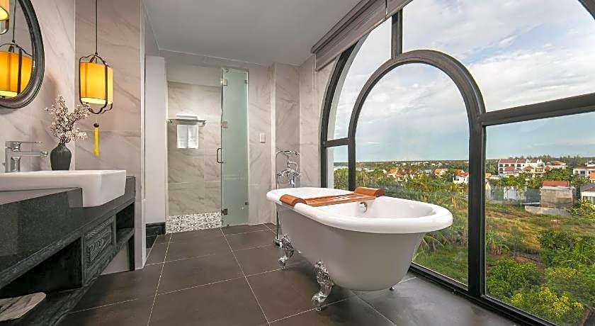 Shining Riverside Hoi An Boutique & Spa