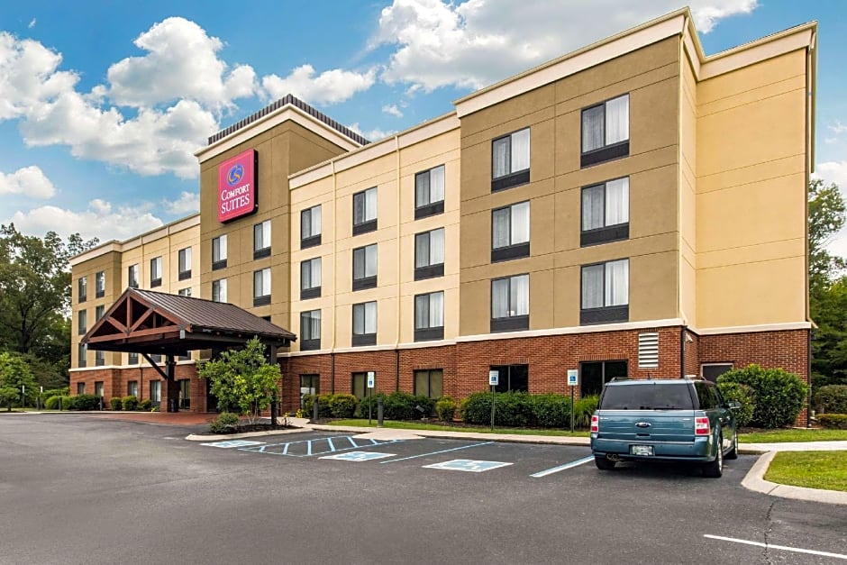 Comfort Suites Manchester near Arnold AFB