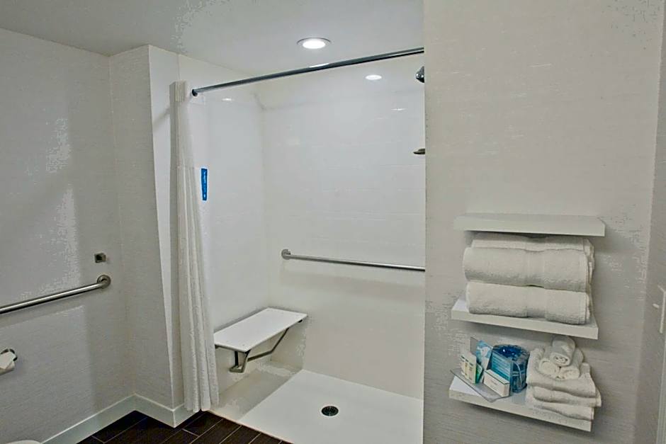 Hampton Inn By Hilton & Suites Nampa At The Idaho Center