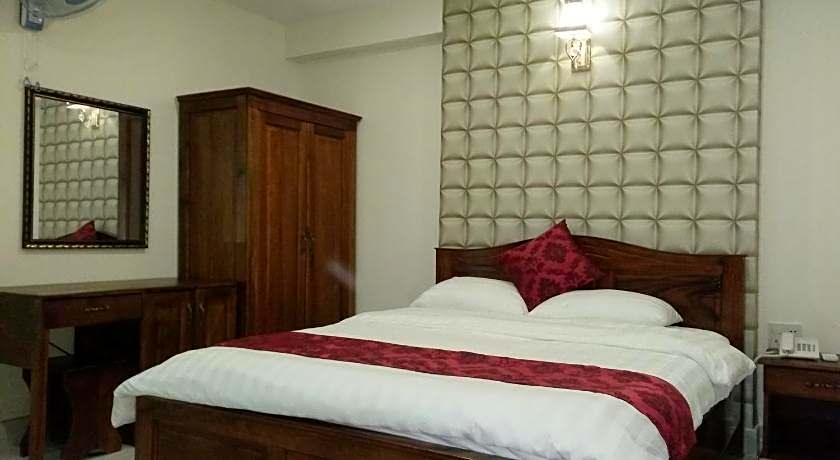 Huy Hoang Hotel - Tan Binh