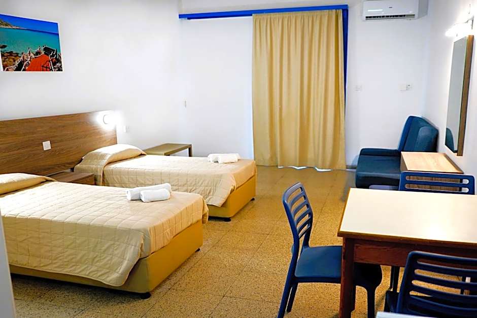 Green Bungalows Hotel Apartments