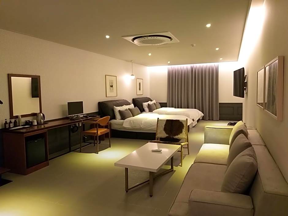 Brown Dot Hotel Gyeongju