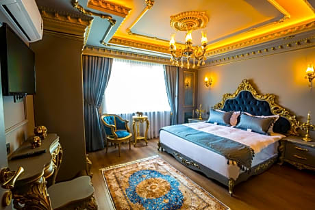 Two-Bedroom Luxury Suite with Balcony