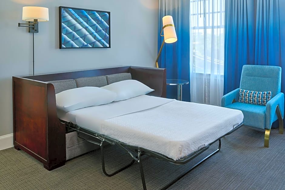 Le Meridien Dallas, The Stoneleigh