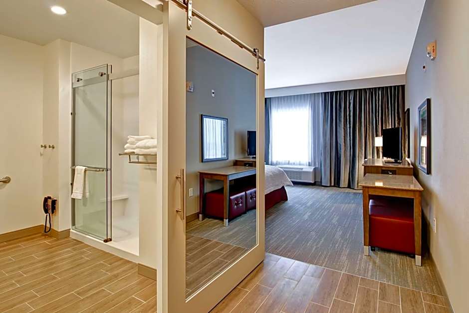 Hampton Inn By Hilton & Suites Grande Prairie, Alberta, Canada