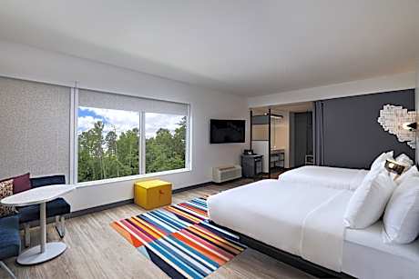 Aloft, Guest room, 2 Queen