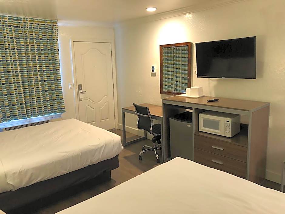 Foto 1 dari 5 — Deluxe 2 Queen Beds