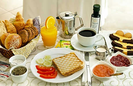 Minavra Hotel