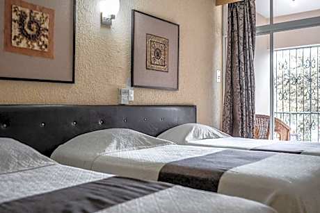 Triple Room with Balcony