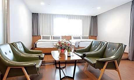 Premium Corner Suite Bed