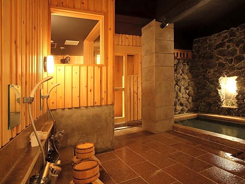 AKARI et KAORI formerly Taizanso