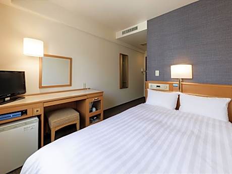 Single Room (2 Adults) - Smoking
