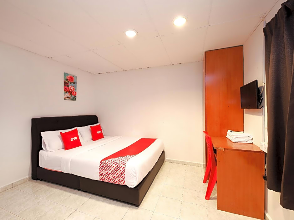 Hotel O Azimaju Guesthouse