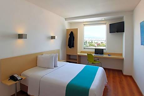 Superior Room, 1 Queen