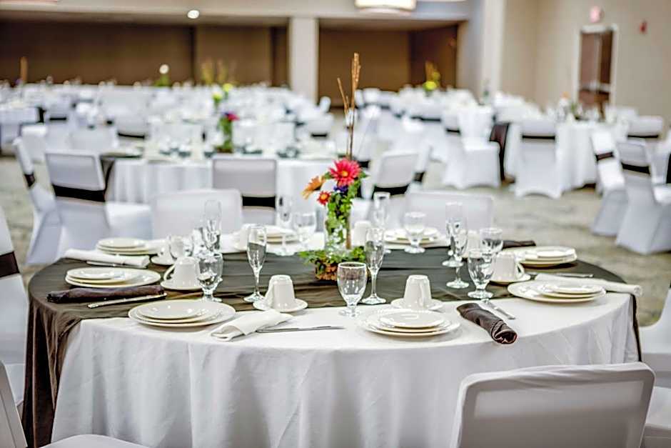 DoubleTree by Hilton Huntington, WV