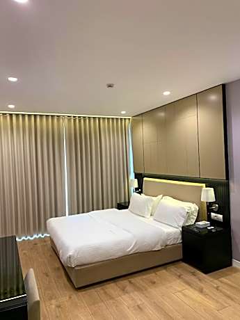 King Suite Room