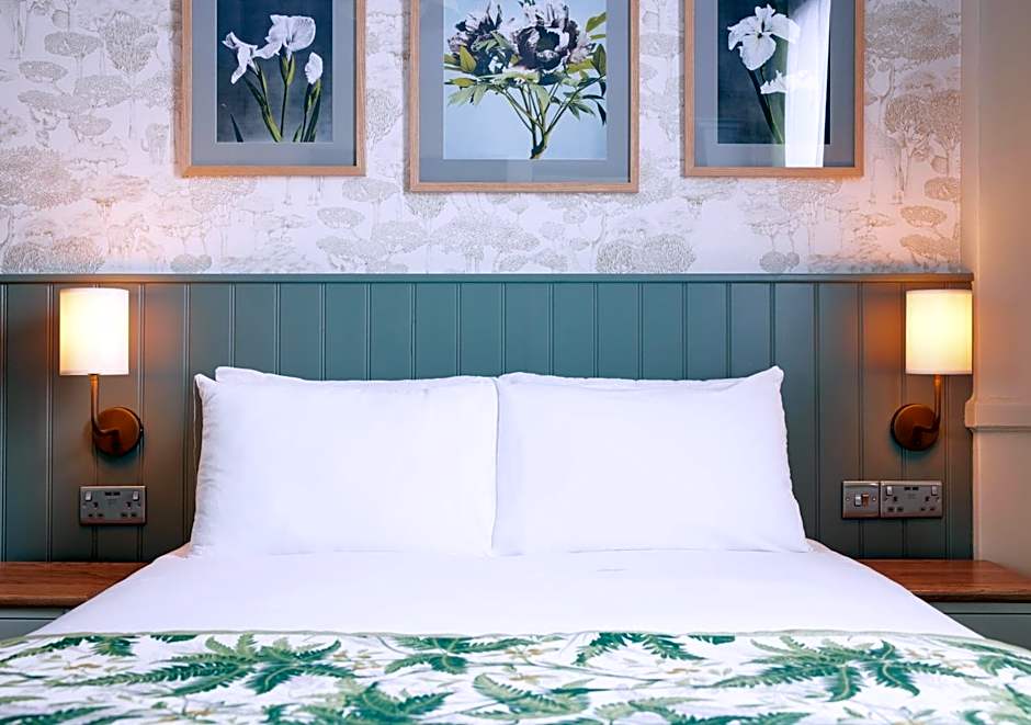 The Kings Head Wroxham by Greene King Inns