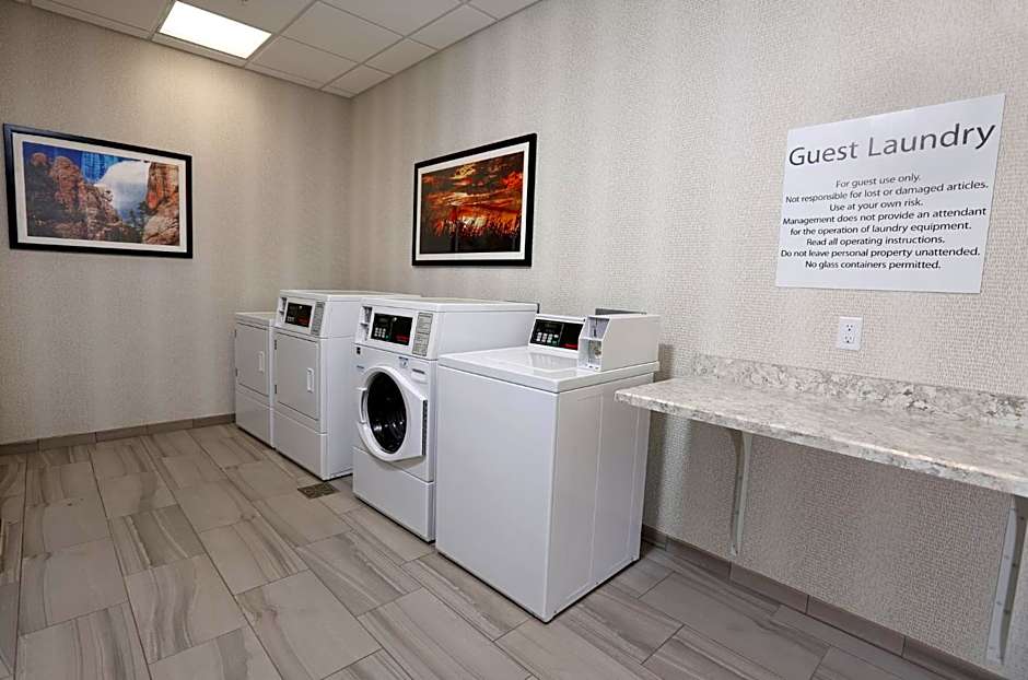 Holiday Inn & Suites Sioux Falls - Airport By IHG