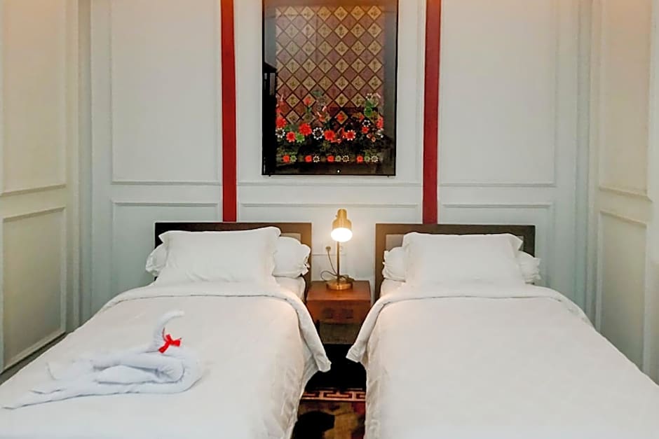 Mruyung Guest House Kota Lama Banyumas Mitra RedDoorz
