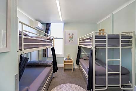 4 Bed Dorm Mixed with Ensuite