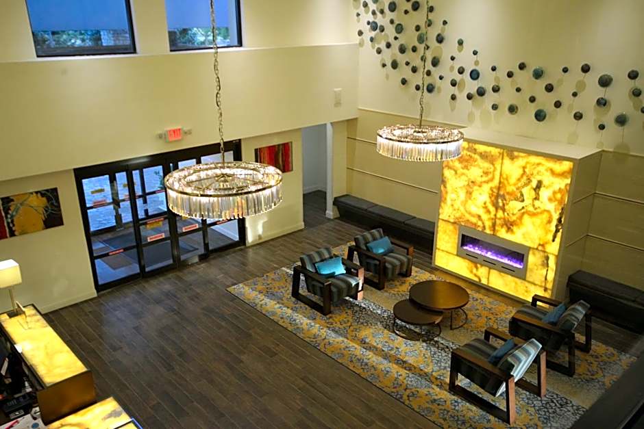 Holiday Inn Express Janesville-I-90 & US Highway 14 By IHG
