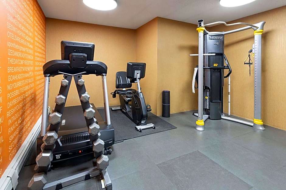 La Quinta Inn & Suites by Wyndham Buffalo Airport