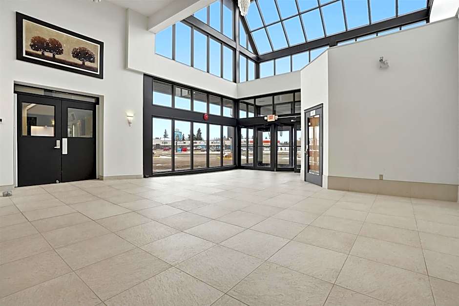 Seven Oaks Hotel Regina, SureStay Collection by Best Western