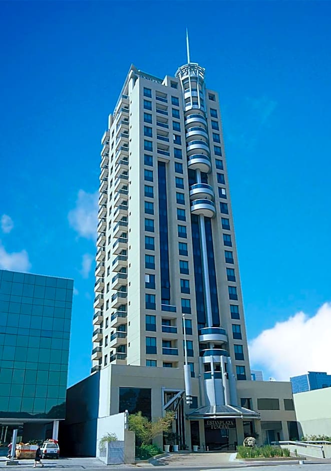 Estanplaza Funchal Faria Lima