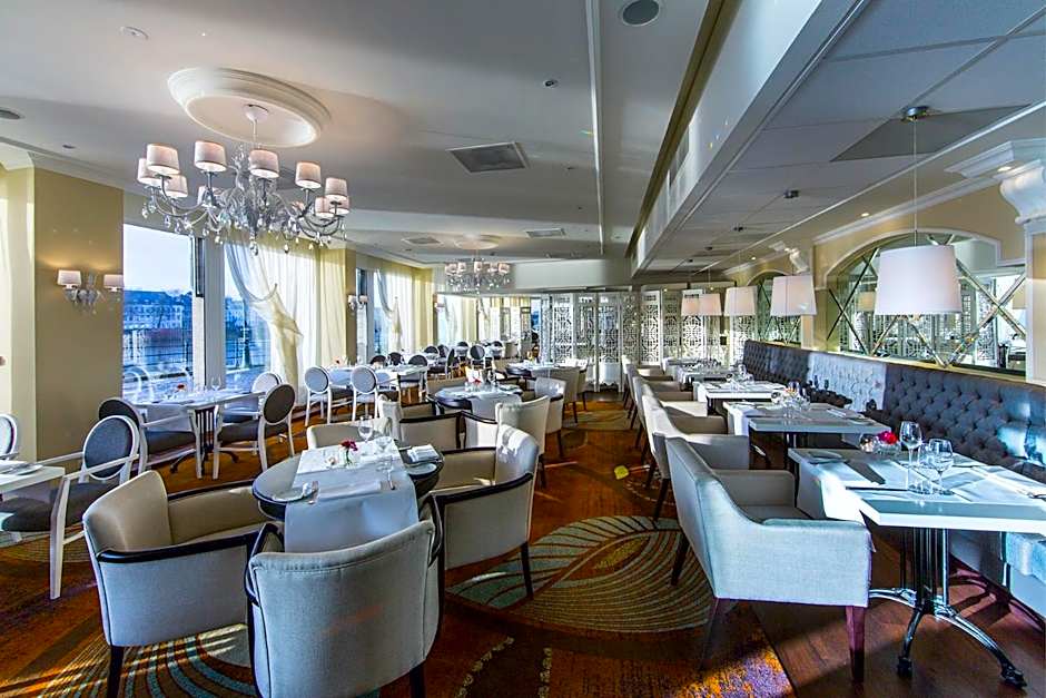 Crowne Plaza Maastricht By IHG