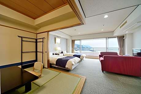 Japanese or Western style bedding ROH Room
