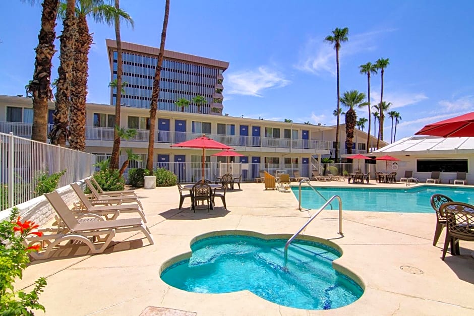 Motel 6 Old town Scottsdale Fashion Square