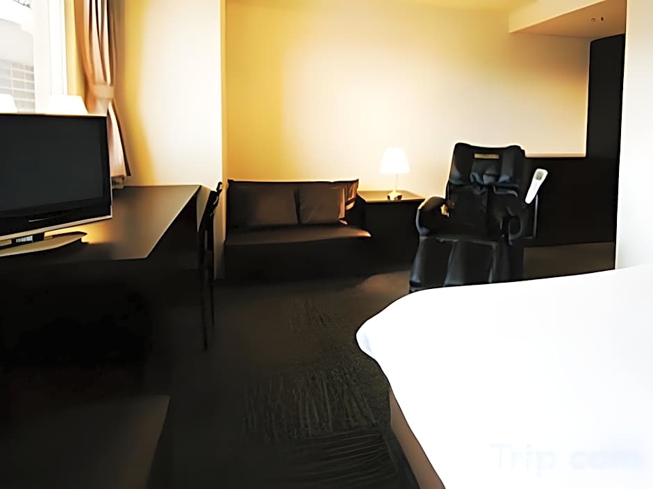 Green Rich Hotel Tosu Ekimae