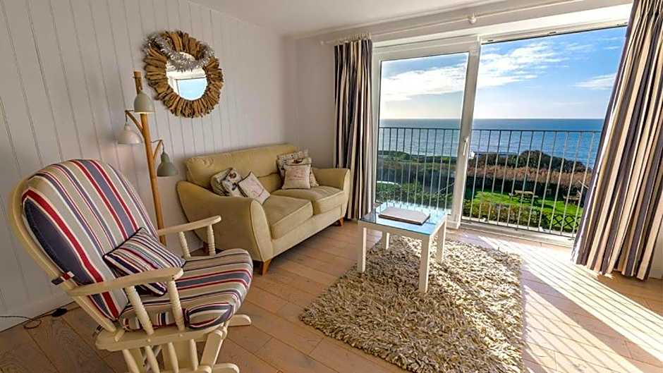 Chesil Beach Lodge Burton Bradstock Dorset DT64RJ