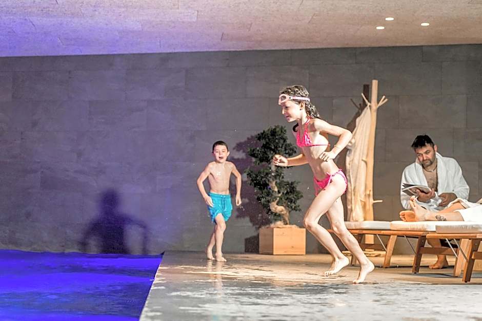 Luxury Lodge - Lener Express