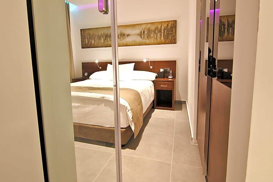 Achilleos City Hotel