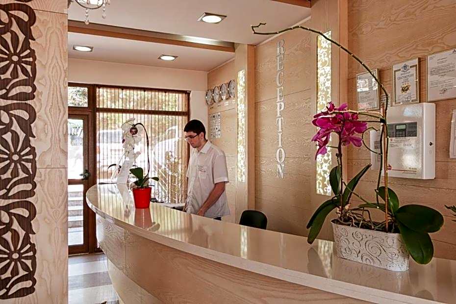 Александра