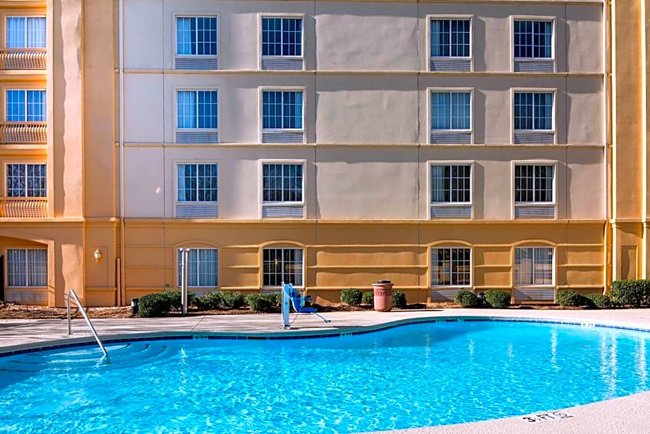 La Quinta by Wyndham Haywood Mall-Near Greenville Downtow