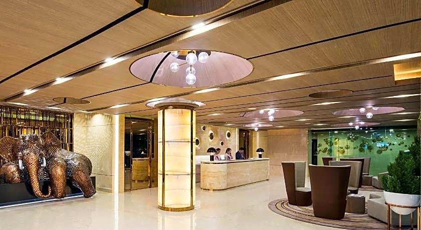 Solitaire Bangkok Sukhumvit 11