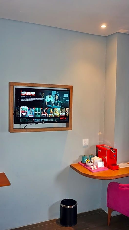 Radja Art and Boutique Hotel Simpang Lima