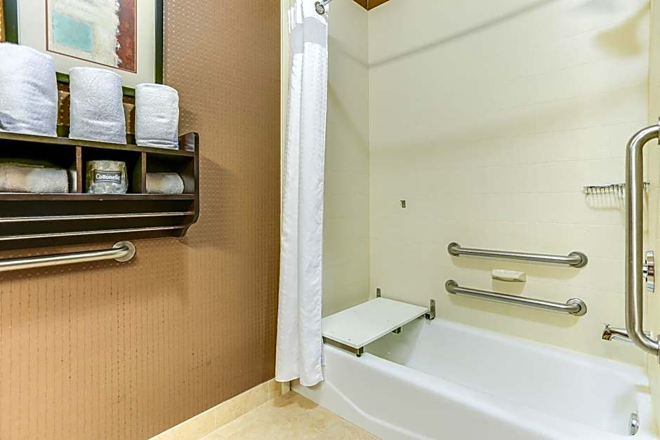 Holiday Inn Express Hotel & Suites Huntsville By IHG