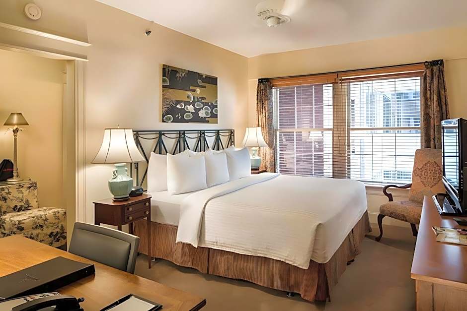 Photo 1 of 9 of Suite, Park View
