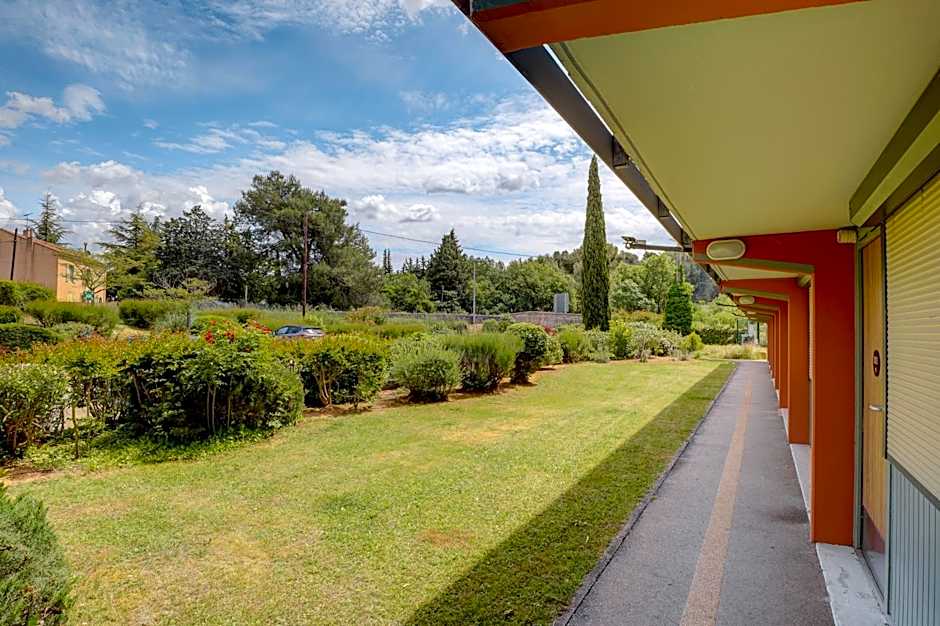 Campanile NATURE - Aix En Provence Meyreuil