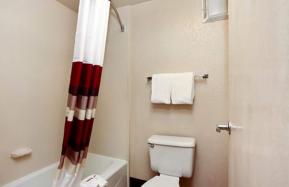 Red Roof Inn Santa Ana