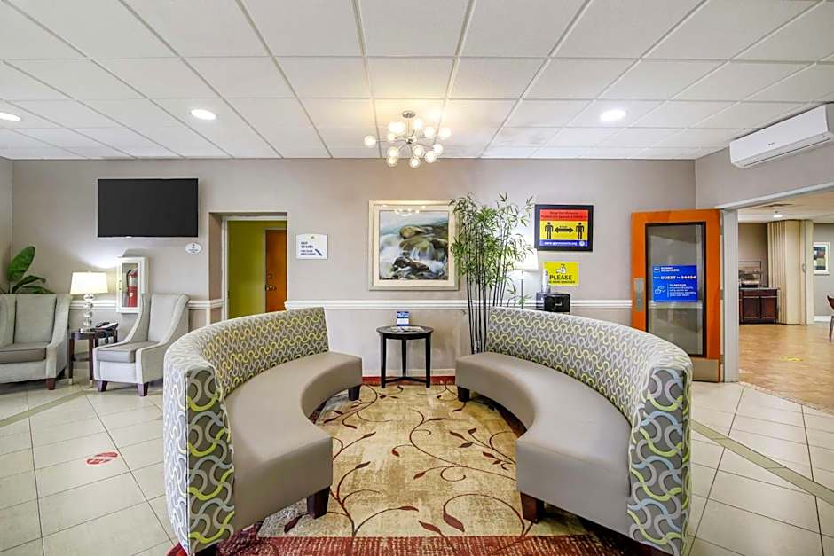 Best Western Plus Brunswick Inn & Suites